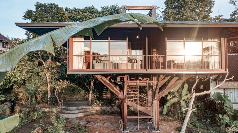 Ubud treehouse by stilt studios