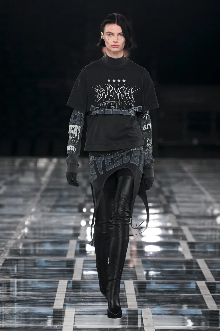 Paris Fashion Week A/W 2022 Givenchy runway image