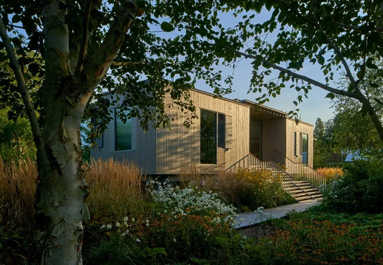 March House is a sustainable, future-proof home by the River Thames