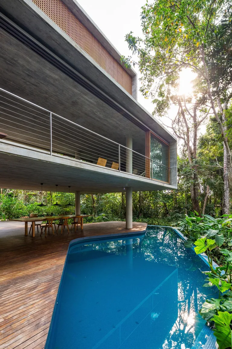 Casa Azul为大西洋森林带来了敏感的现代建筑华体会在线下载